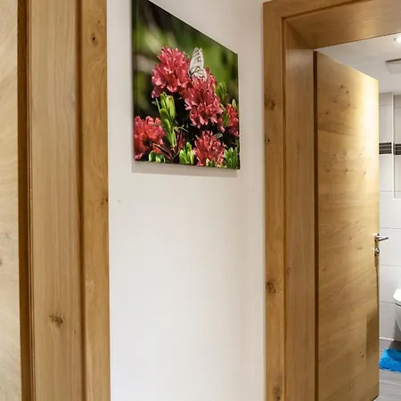 Haus Alpenheim 2 *