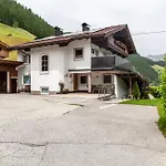 Haus Alpenheim 2 *
